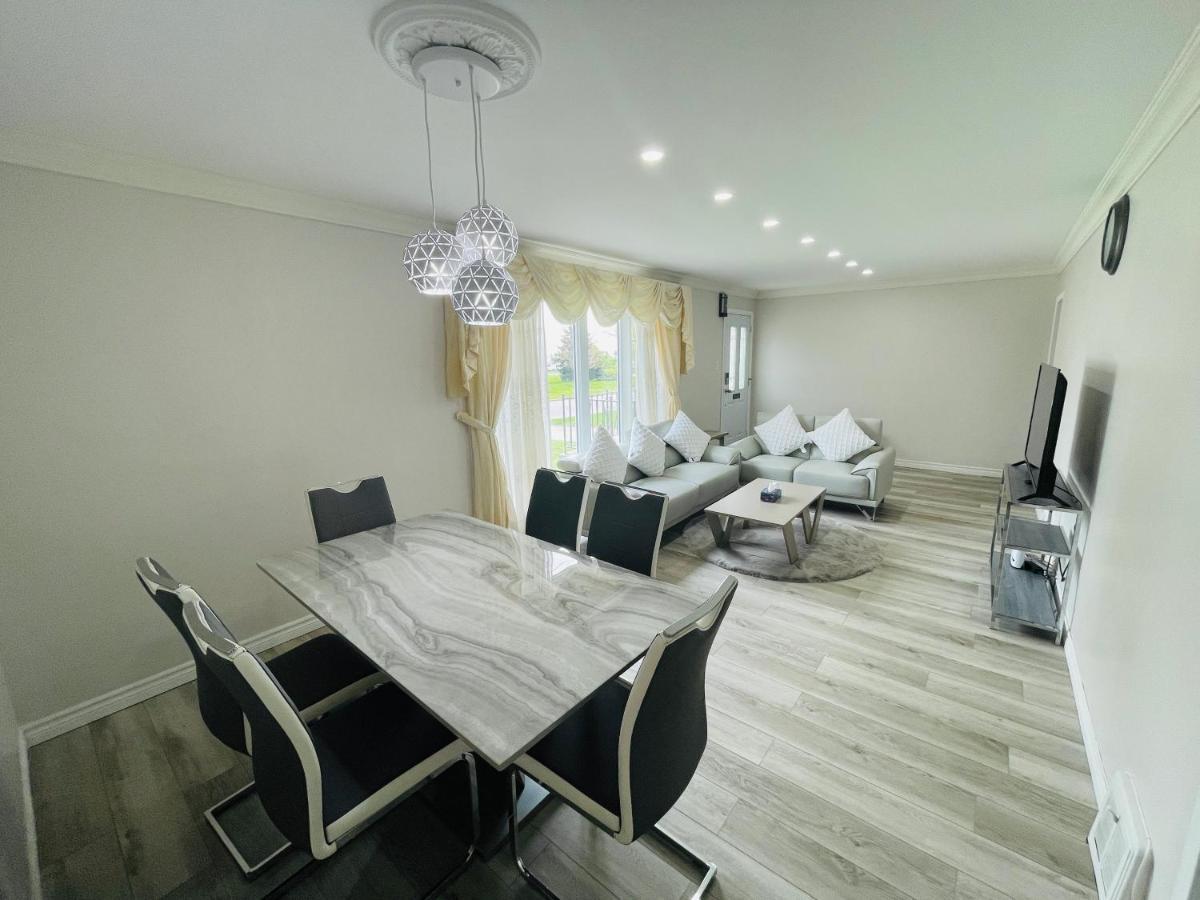 Luxurious Cozy House In Bluffs With Lake View Villa Торонто Екстериор снимка